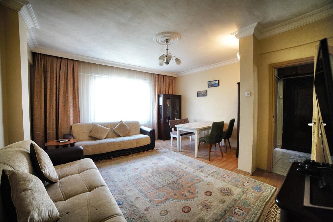 Private Room Close To Merter And Gungoren Textile Center Istanbul Bagian luar foto