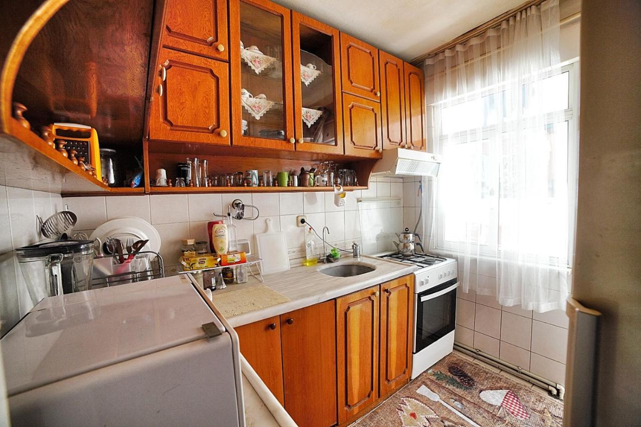 Private Room Close To Merter And Gungoren Textile Center Istanbul Bagian luar foto